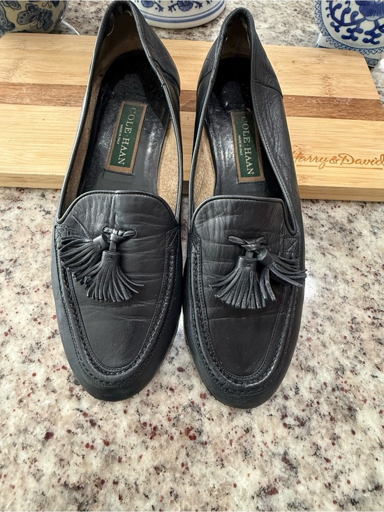 Cole Haan Shoes - Cole Haan Women’s Black Leather Tassel Loafers